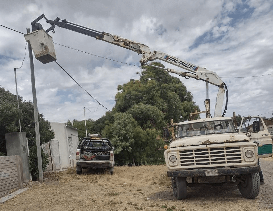 Colocan farolas LED en Bahía San Blas