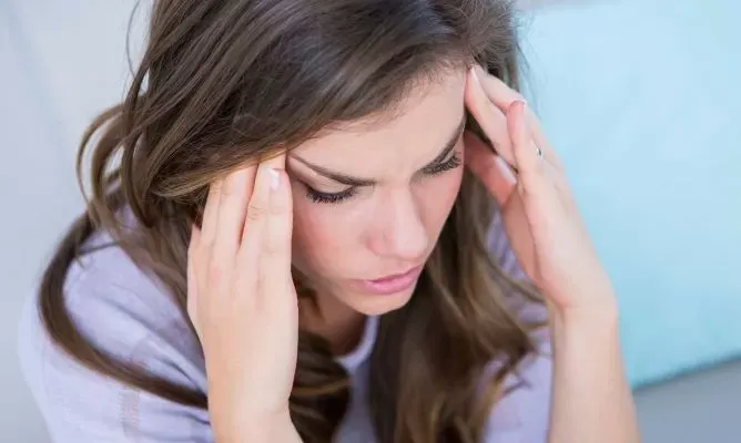 Vacunas Pfizer y Moderna generan pirexia: ¿Por qué este efecto secundario aparece con la tercera dosis?