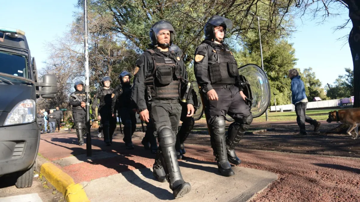 Desalojo de manteros en Parque aavedra