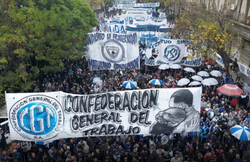 Movilización de la CGT oración por el Papa, reclamos al Gobierno y presión sindical