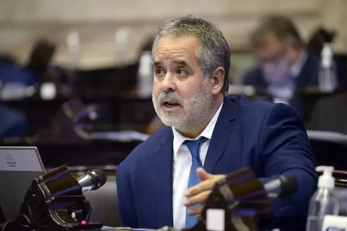 Massa sigue sumando pronunciamientos de extrapartidarios a favor de su candidatura para el balotaje