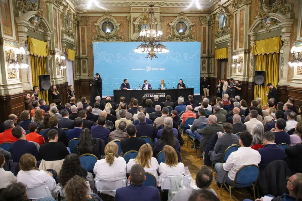 Intendentes en la Gobernación bonaerense