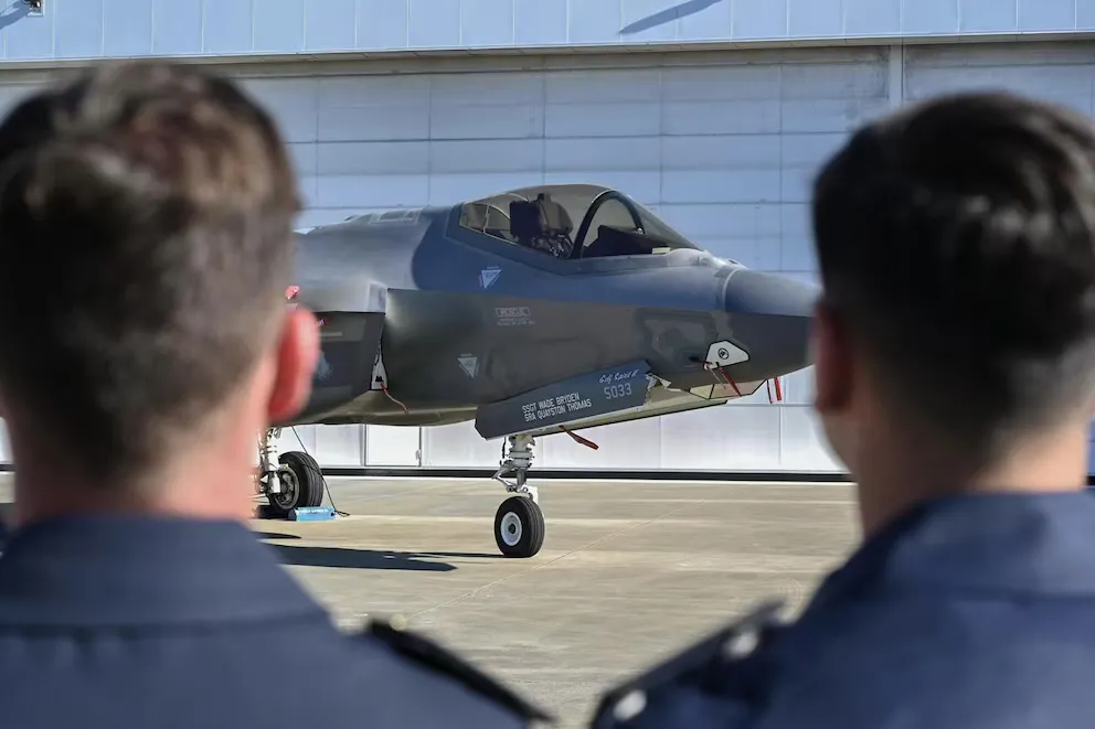 Ascenso a Militares 2