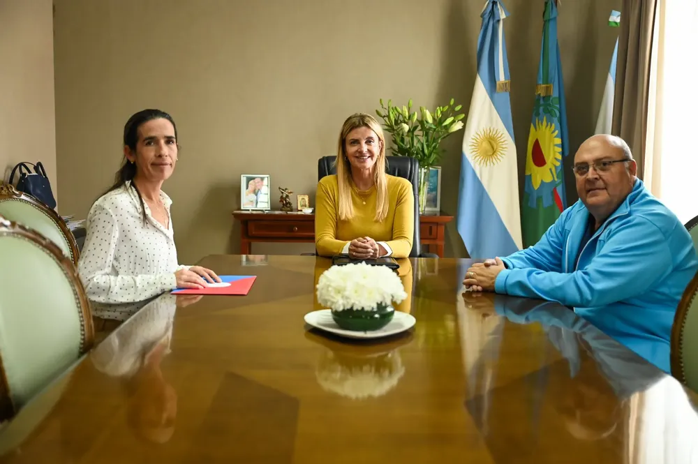 Fassi junto a Ortíz y Arfus.