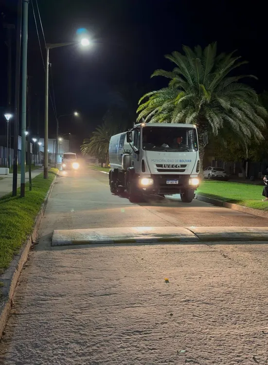 Bolívar refuerza el servicio de barredoras