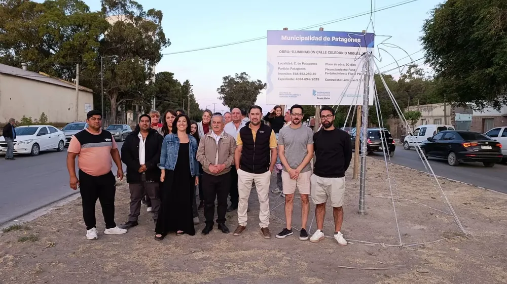 Marino inauguró la obra de alumbrado en el Boulevard Celedonio Miguel