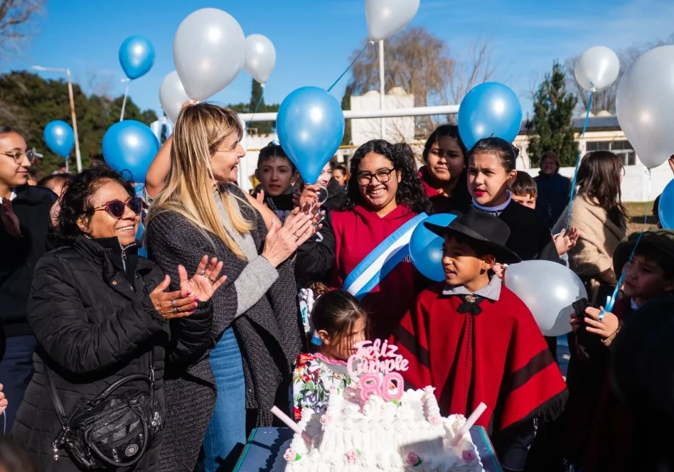 Fassi encabezó el 80° aniversario de Santa Rosa