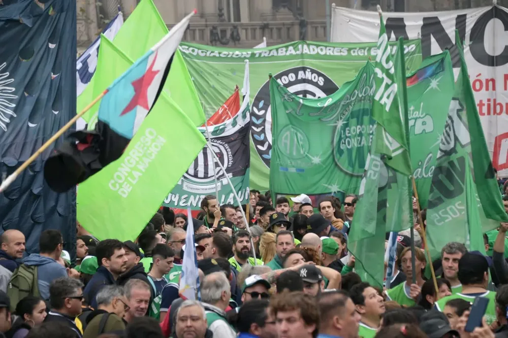 ATE moviliza a Plaza de Mayo por los detenidos de la Ley Bases