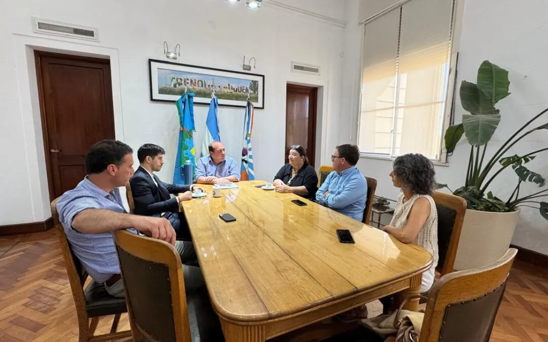 Trenque Lauquen relanza “Protegé tu Vivienda” y avanza con el recambio de cañerías en el centro