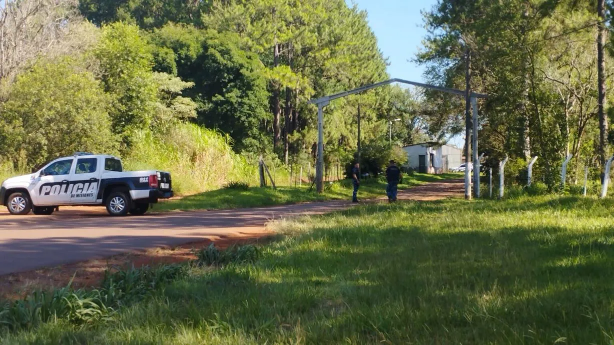 Misiones: Policía muerto y robo de fusiles en asalto comando a base de Infantería