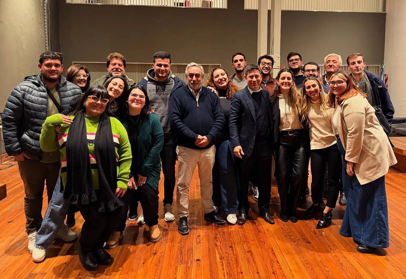 "No estamos de oferta": la UCR bonaerense desafía a Milei y Macri