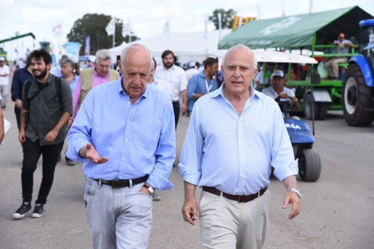Lavagna visita Rosario y el gobernador Miguel Lifschitz lo acompaña en su recorrida de campaña