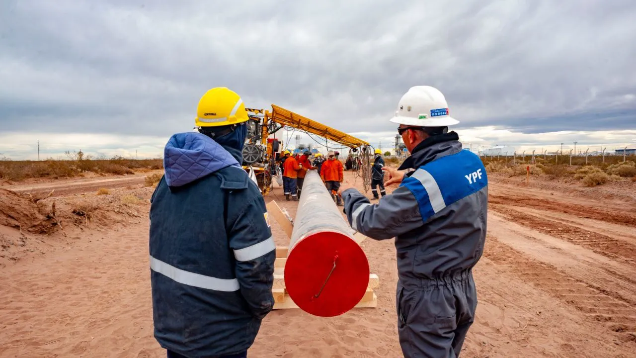 Se tambalea proyecto de GNL: Petronas reconsidera su participación