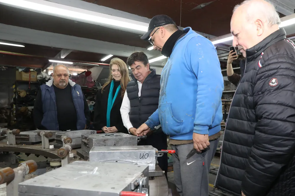 Espinoza en la fábrica de calzados De La Cruz en Lomas del Mirador 2