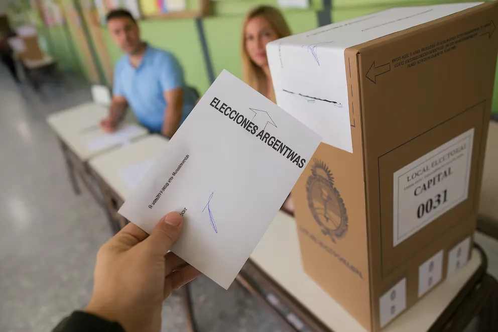 Elecciones Encuesta