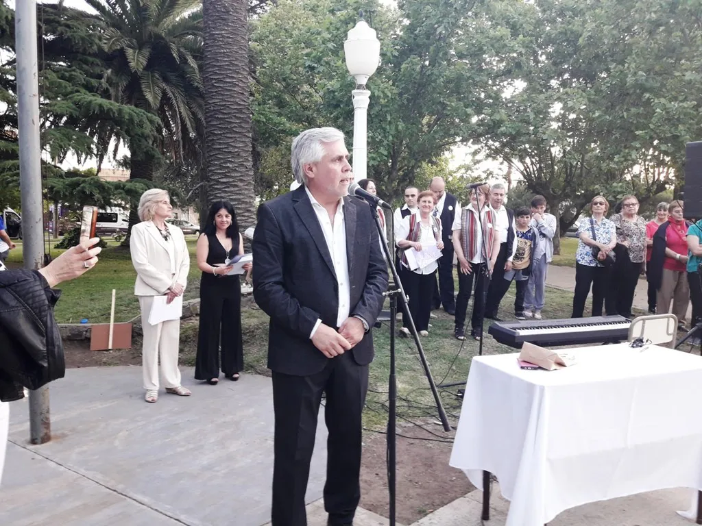 Santillán: “Para que exista el Estado tiene que haber un territorio y un gobierno”