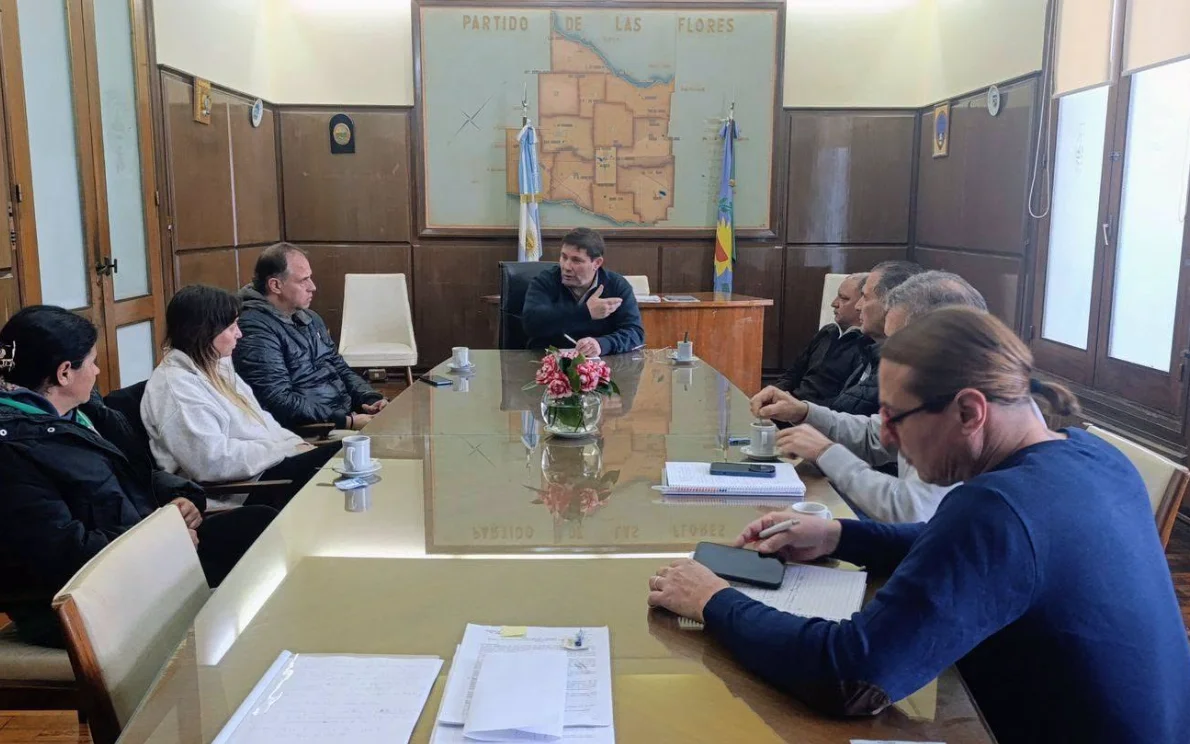 aumento para municipales las flores