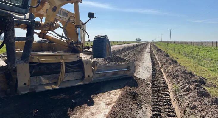 El EMSUR trabaja para mantener en condiciones los caminos rurales en un año de abundantes lluvias
