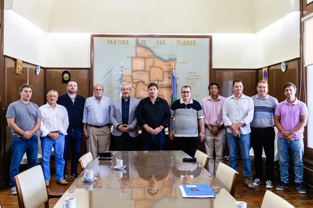 Empresarios de Turquía visitaron Las Flores y se reunieron con el intendente Blanstein