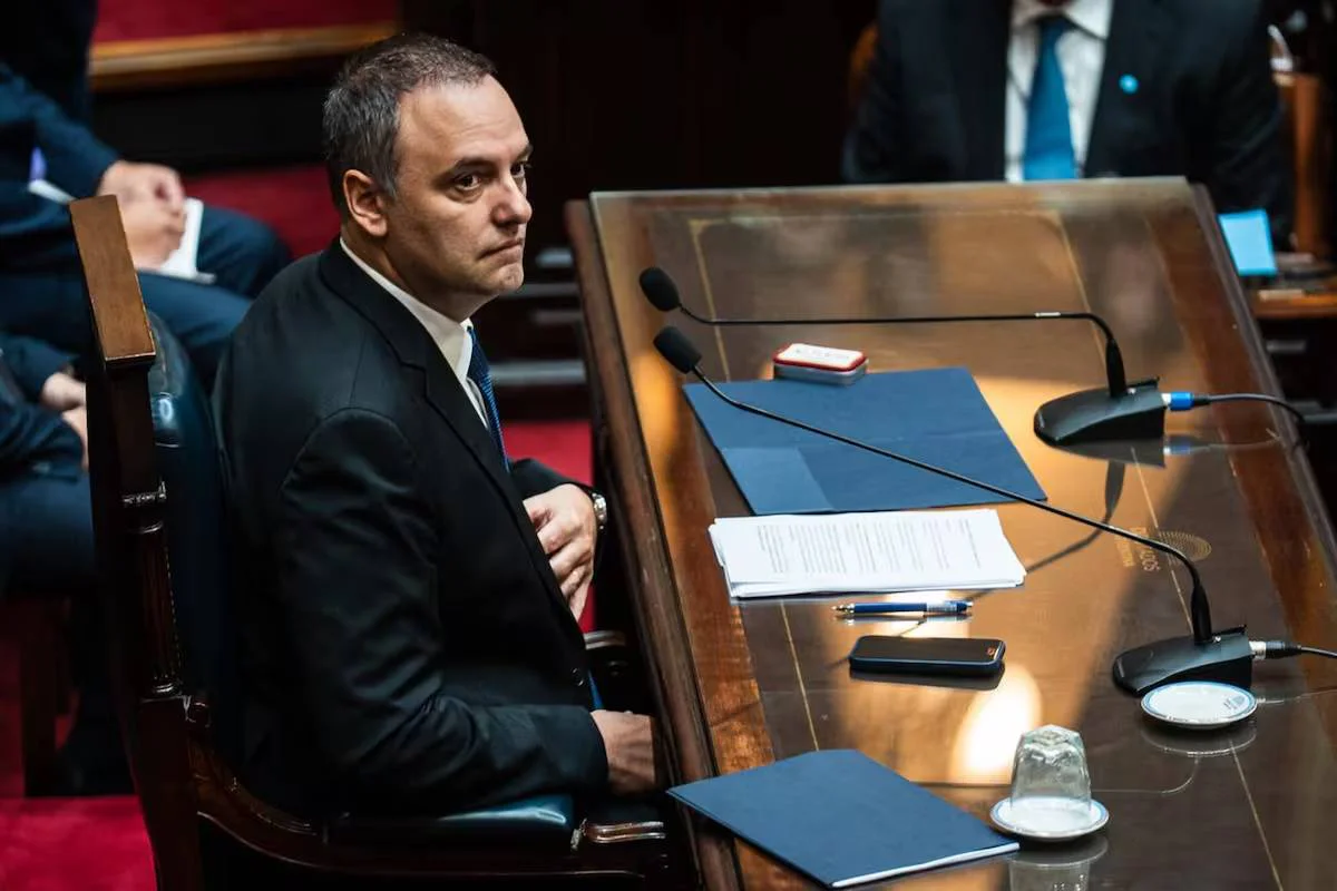 Manuel Adorni (1)