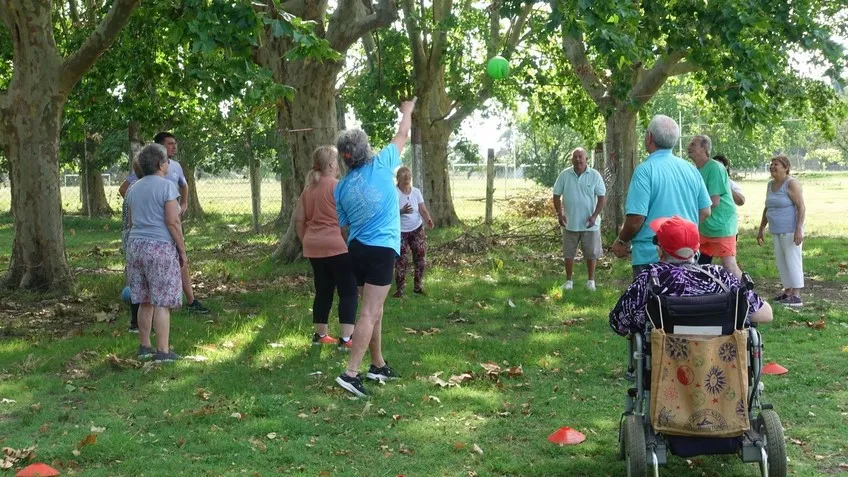 Colonia de verano de adultos.
