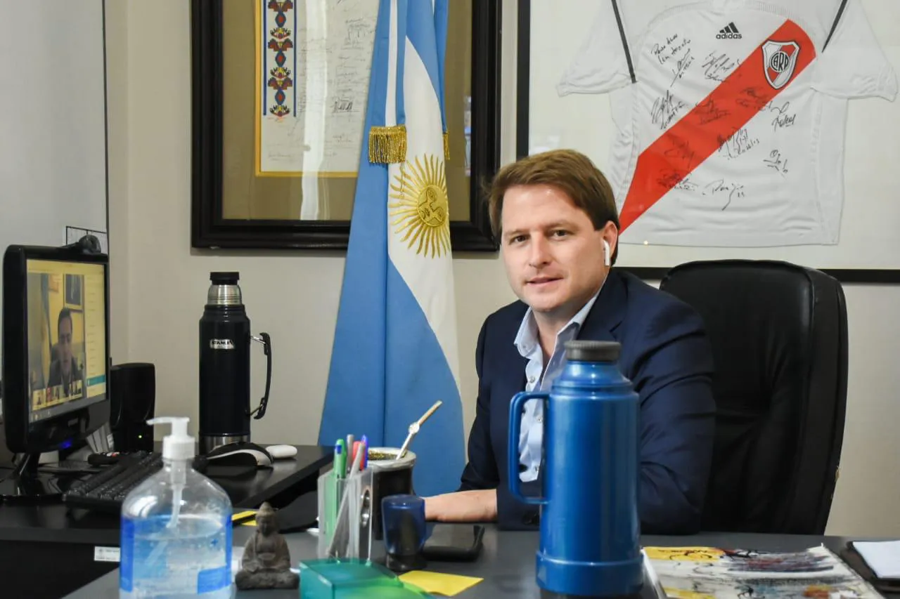 ENTREVISTA: Para Campbell, el gobierno debe mostrar “una posición clara de que tomar tierras es un delito”