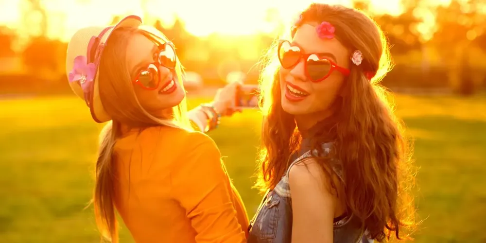 Zodiaco y Amistad: ¿Cuál es el mejor regalo para esa persona especial según su signo?