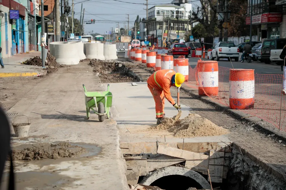 Achával supervisó obras en el centro de Pilar 2