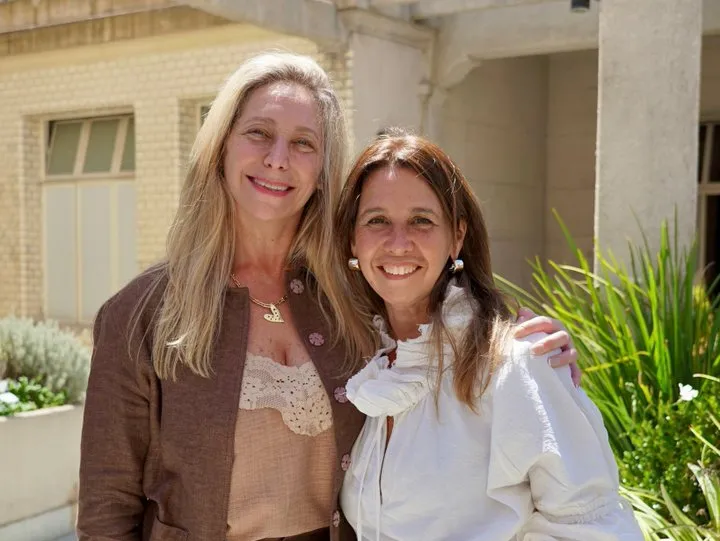 María Pilar Ramírez y Karina Milei