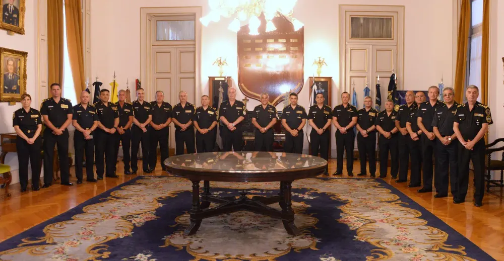 En la primera línea de la cúpula también hubo solo una mujer nombrada. Policía Federal Argentina.