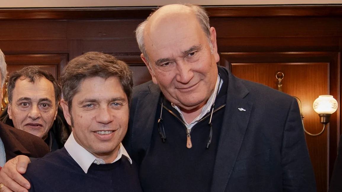 Kicillof recibió a una delegación del peronismo jujeño encabezada por el diputado provincial Rubén Armando Rivarola.