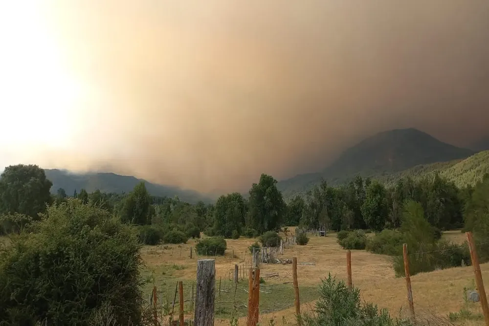 Incendios en Nahuel Huapi: alarma en Bariloche y Ruta 40