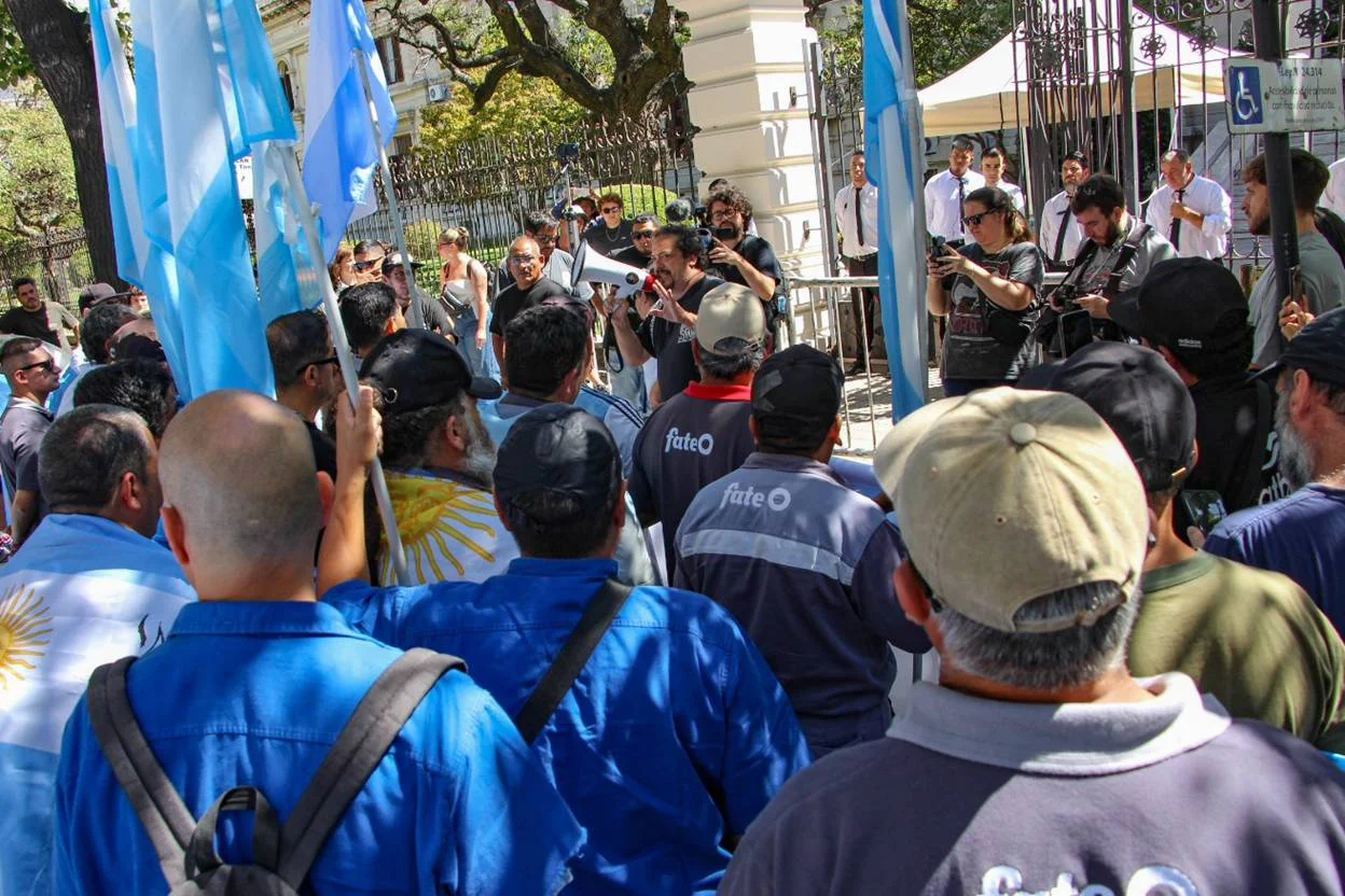 FATE escala: el plan de ocupación avanza en la Legislatura y obliga a la Provincia a fijar postura