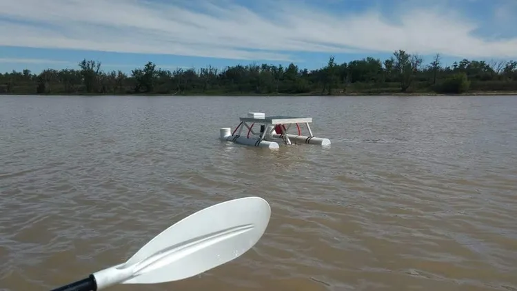 Estudiantes entrerrianos presentaran un drone acuatico en una Feria de ciencias en Mexico