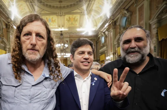 De Isasi, Kicillof y Baradel en el acto por el Día de la Soberanía