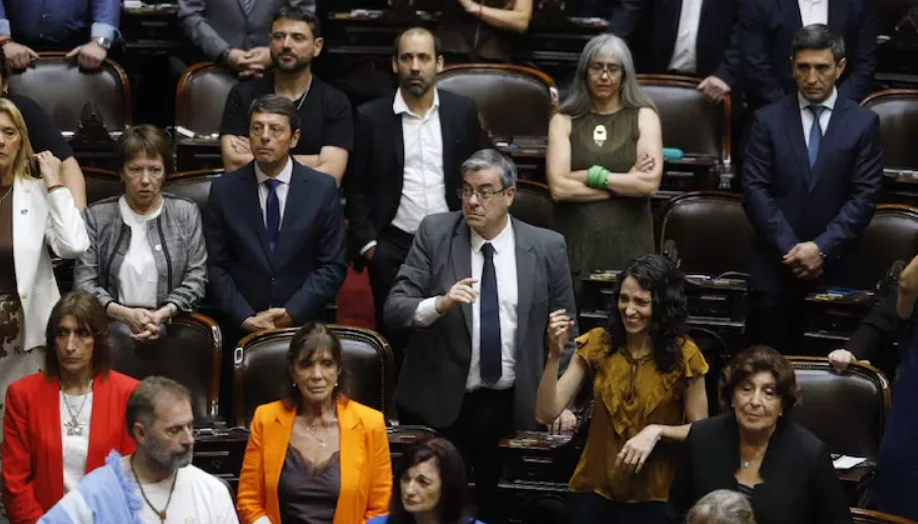 El proyecto de Milei tensiona al Congreso y reactiva al peronismo