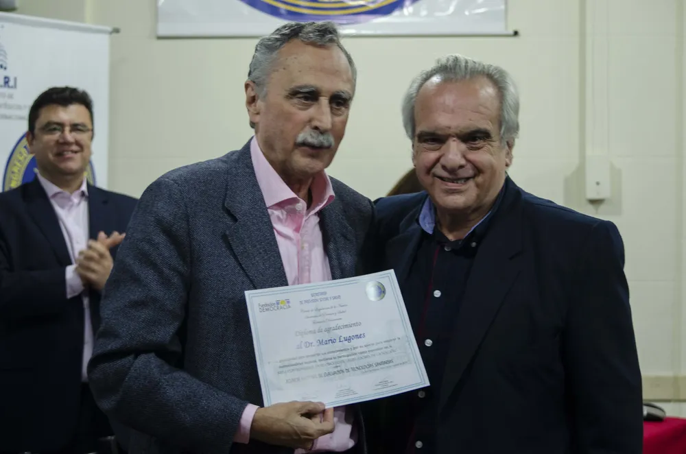 Mario Lugones asume como nuevo ministro de Salud tras la renuncia de Russo Mario Lugones asume como nuevo ministro de Salud tras la renuncia de Russo