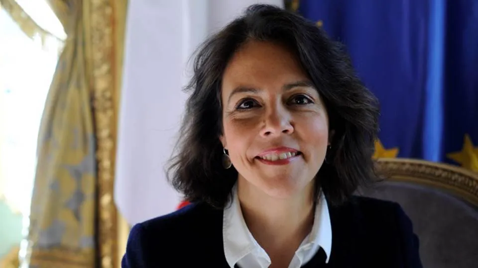 Vamos a manejarnos igual con cualquier administracion, dice la embajadora francesa