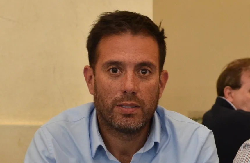 Luciano Spinolo, intendente de Tres Lomas
