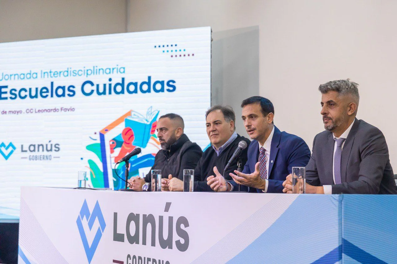 Lanús2