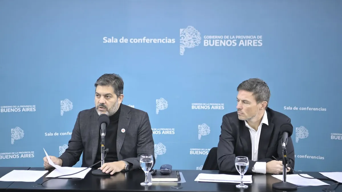 Bianco y Costa en conferencia de prensa.