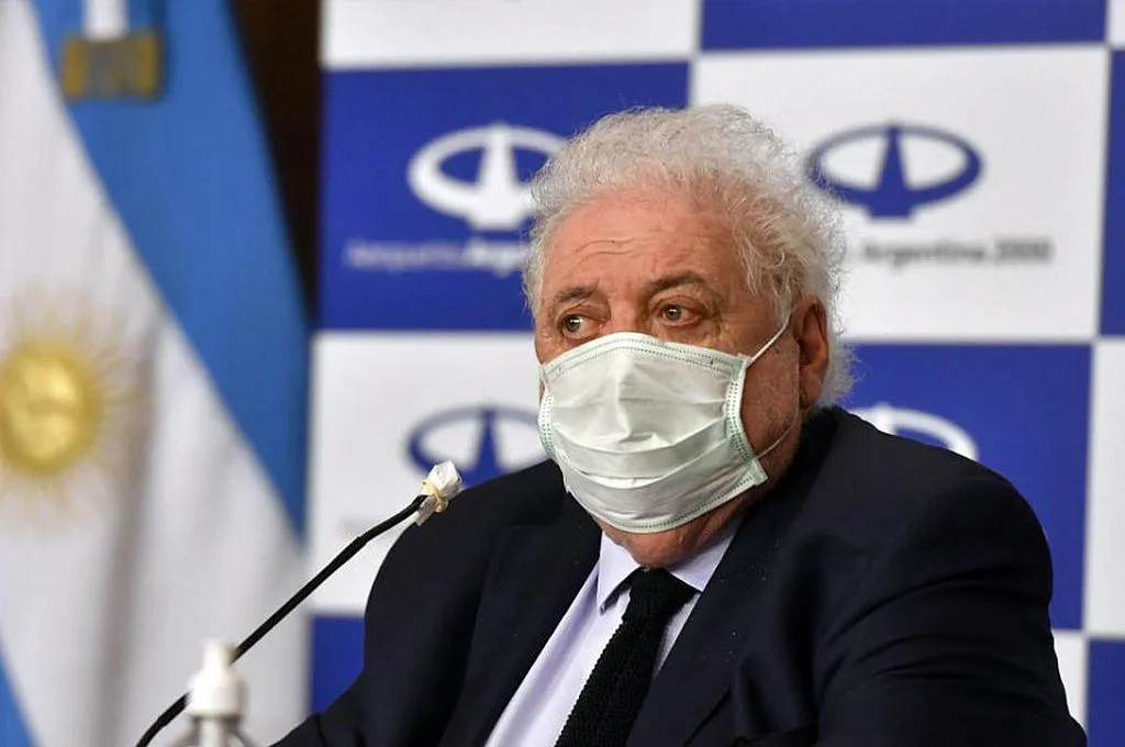 Ginés González García dijo que probablemente la vacuna contra el coronavirus se incorporará al calendario obligatorio