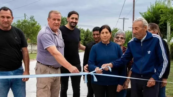 Se inauguraron nuevas cuadras de pavimento en Daireaux