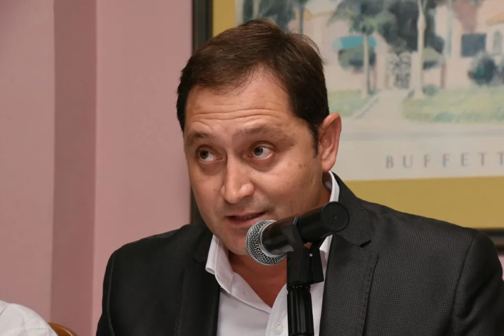 La polémica de las declaraciones juradas envuelve a Serenal