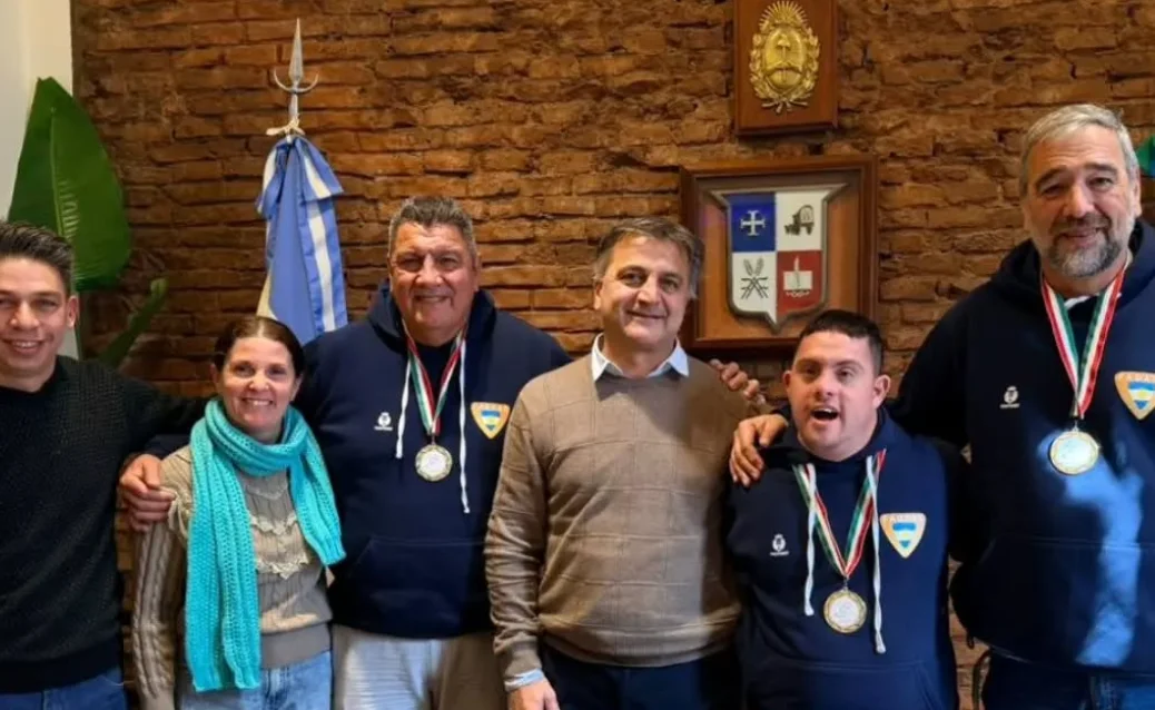 Campeones en Exaltación.