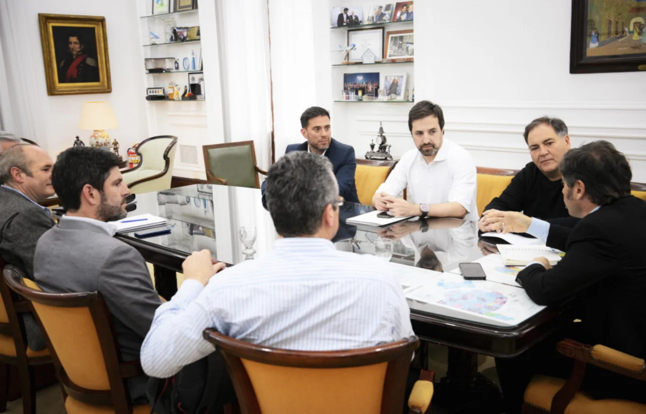 El viernes, intendentes radicales llevaron a Kicillof reclamos por seguridad, salud e IOMA.
