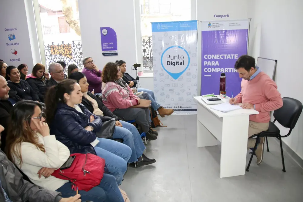 Inició el curso de Marketing Digital perteneciente a la UNNOBA 2