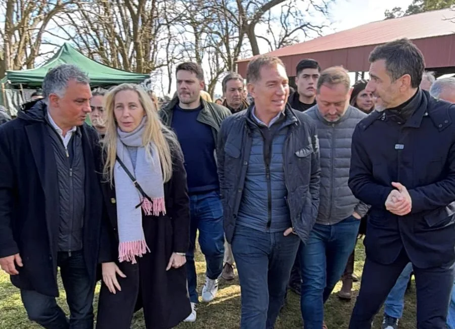 Pablo Petrecca compartió una actividad en la Cuarta Sección con Karina Milei, Diego Santilli y Sebastián Pareja.