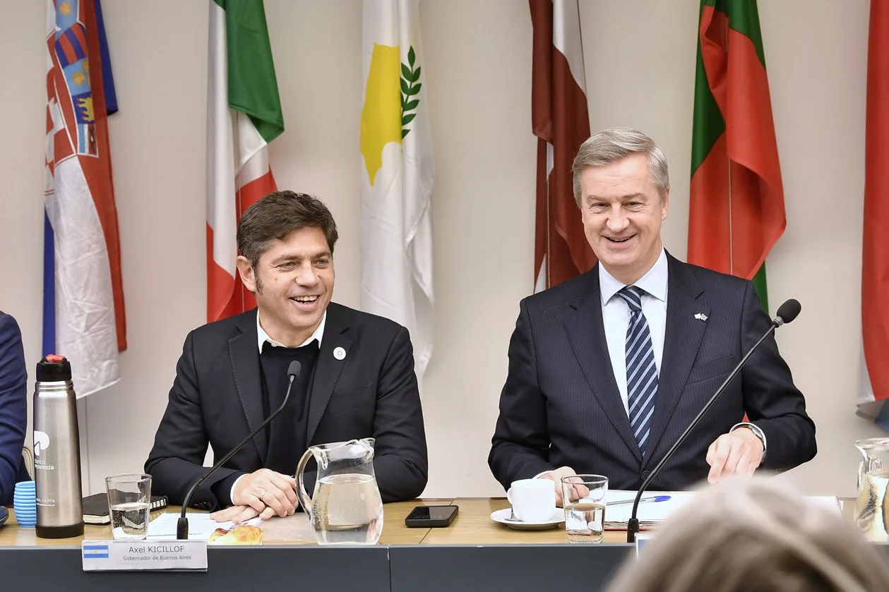 Fondos, avales y proyección: qué hay detrás del acercamiento de Kicillof a la Unión Europea.