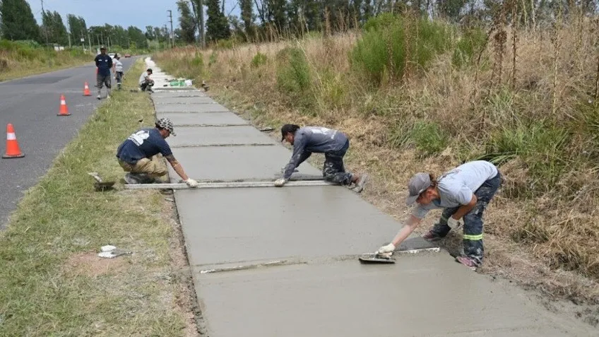 Se retomó la construcción de la bicisenda entre Jáuregui y Luján